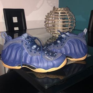 Midnight navy foamposite Nike